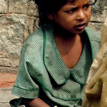 projekte-lotuslifestiftung-entw-hilfe-delhi-strassenkinder1